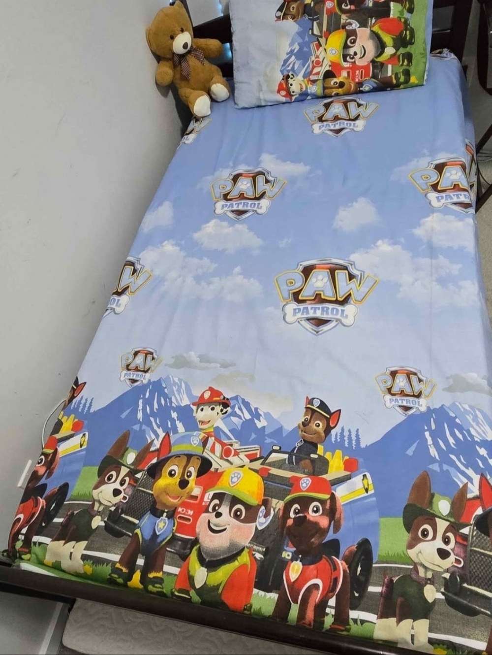 Paw Patrol Kids Bedding Sheet Set - Light Blue with Character Print.